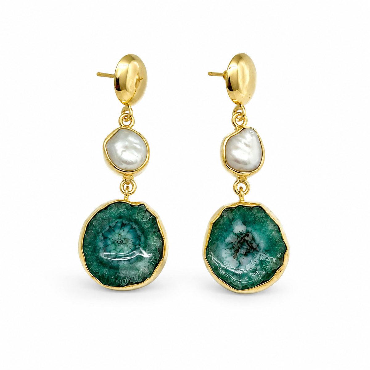 Gold-plated drop earrings with a baroque pearl and green agate pendant.
